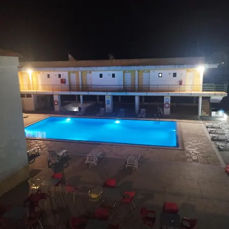 Hi - De Juventude Albergue *